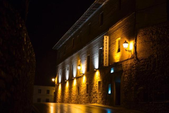 Hostal Rural Los Telares Pastrana Buitenkant foto